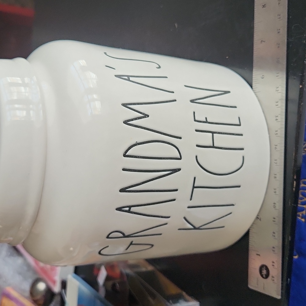 NWT VERY RARE Rae Dunn a Grandma's Kitchen storage/cookie🫓 canister